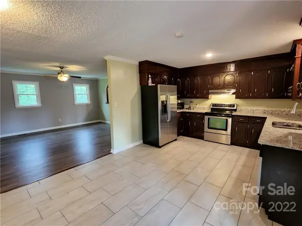 1919 Tucker ST, Hickory, NC 28601