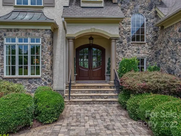 114 Cape Cod WAY, Mooresville, NC 28117