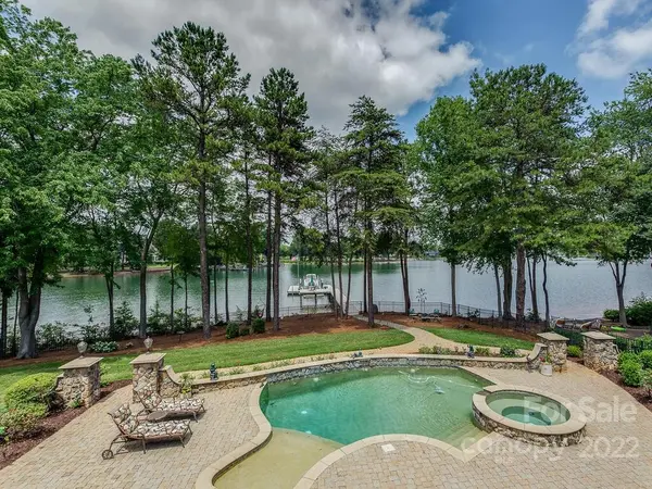 114 Cape Cod WAY, Mooresville, NC 28117