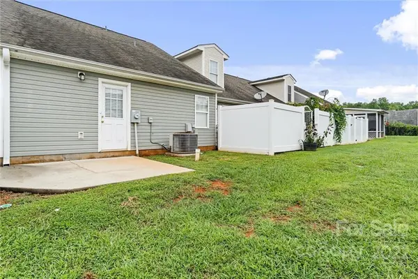 951 Barracuda AVE, Statesville, NC 28677
