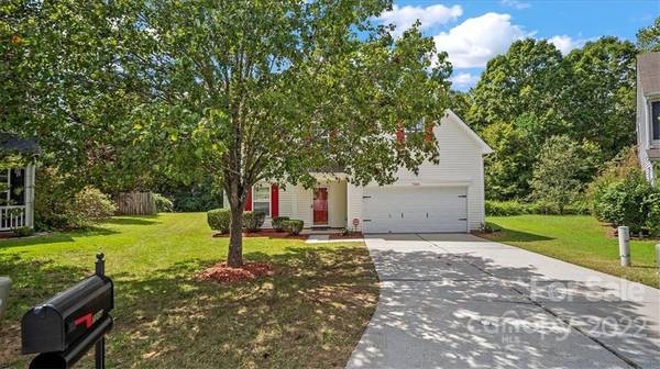 7204 War Emblem CT #296, Charlotte, NC 28216