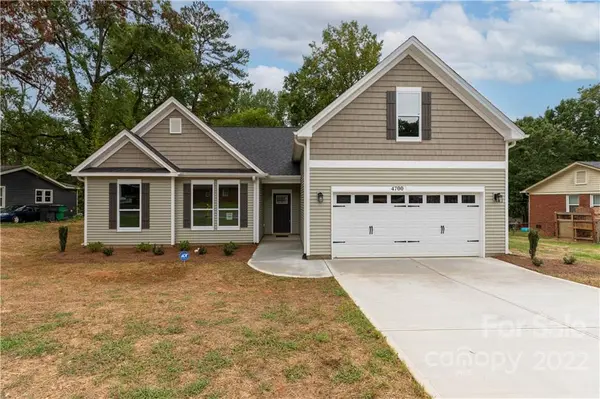 4700 Springview RD, Charlotte, NC 28213