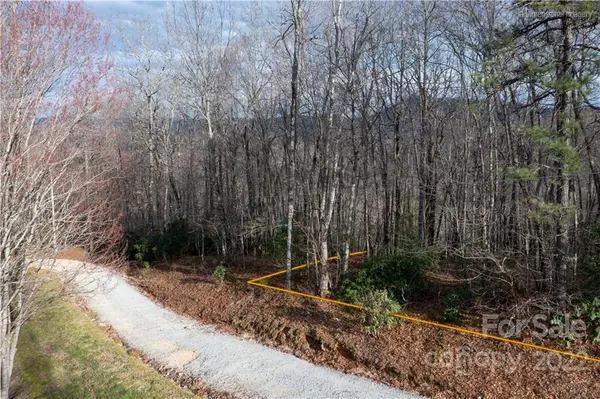 472 Gray Fox RD, Rosman, NC 28772
