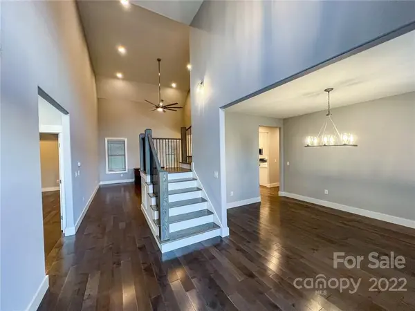 165 Gunpowder View CIR, Granite Falls, NC 28630