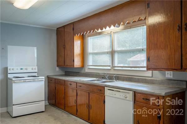 2859 Emory RD, Morganton, NC 28655