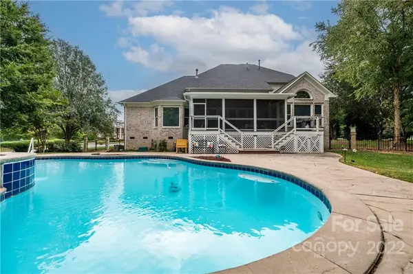 8200 Woodmont DR, Marvin, NC 28173
