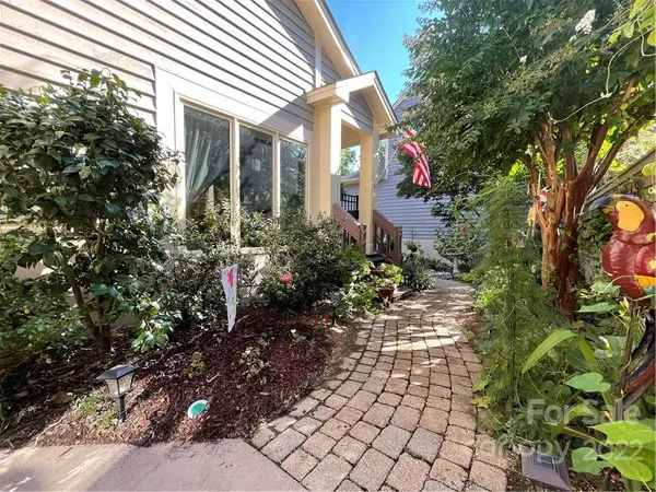 9534 Glenwater DR, Charlotte, NC 28262