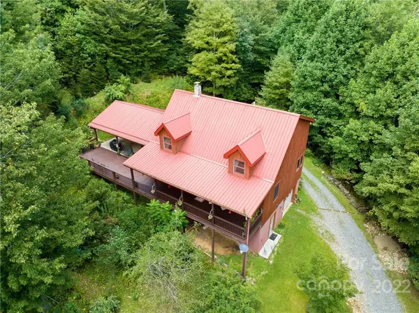 71 Cotton TRL, Mars Hill, NC 28754