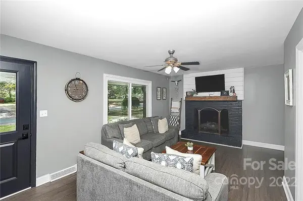 209 W Phifer ST, Marshville, NC 28103