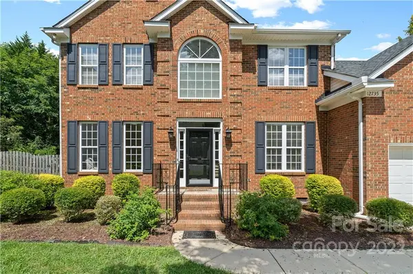 12735 Mcginnis LN, Huntersville, NC 28078