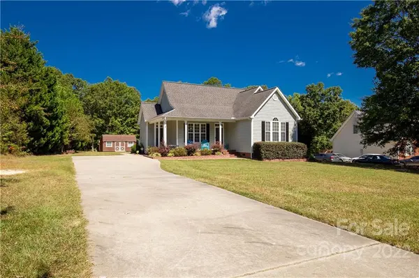 2029 Hunters Ridge RD, Lancaster, SC 29720