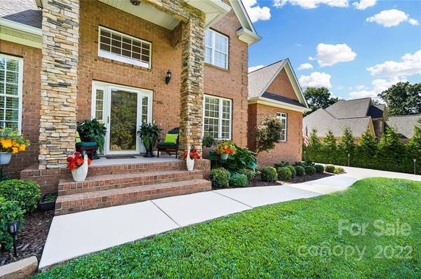 105 English Ivy LN, Mooresville, NC 28117