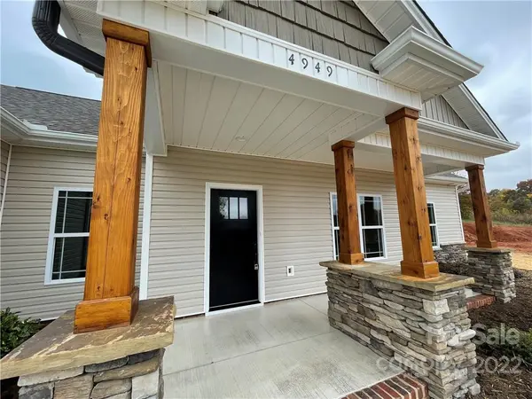 4949 southview DR, Hickory, NC 28602