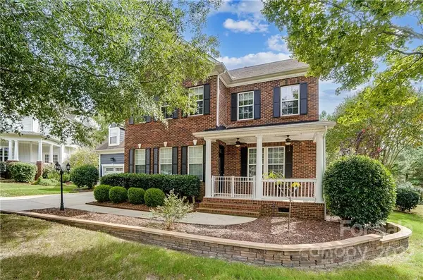 2060 Emerald Pines DR, Tega Cay, SC 29708