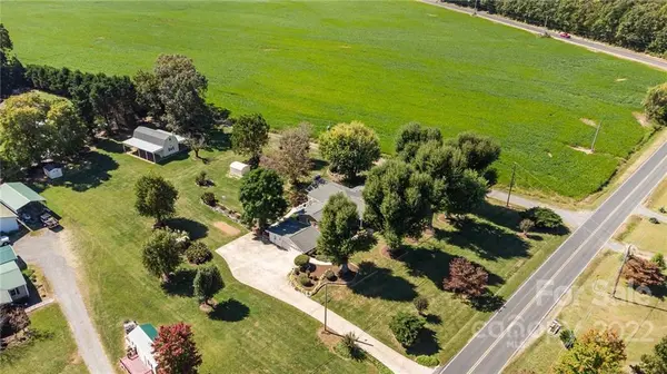 40769 Hearne RD, New London, NC 28127