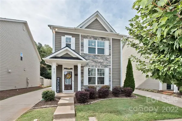 8737 Aspinwall DR, Charlotte, NC 28216