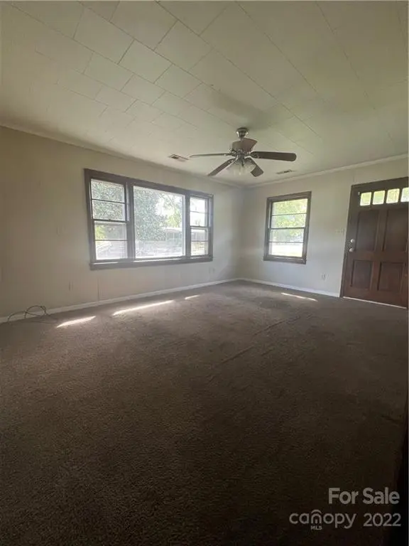 200 Gobble ST, Spencer, NC 28159