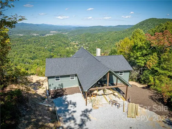 67 Shufly LN, Brevard, NC 28712