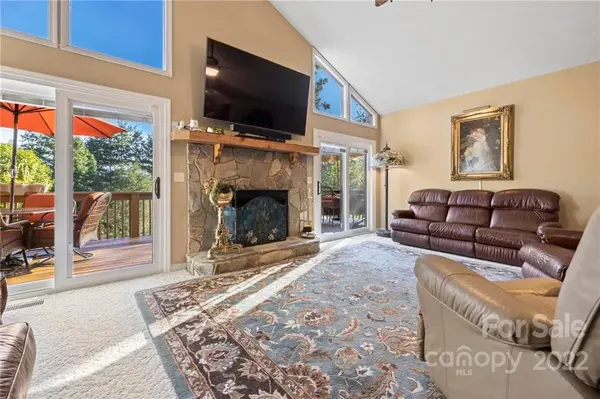 198 Noland Downs RD, Waynesville, NC 28785
