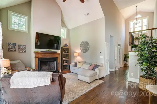 236 Tawny Bark DR, Mooresville, NC 28117