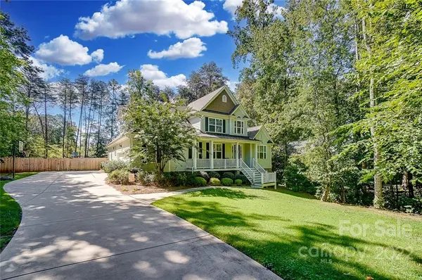 236 Tawny Bark DR, Mooresville, NC 28117