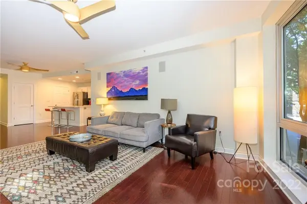 718 W Trade ST, Charlotte, NC 28202