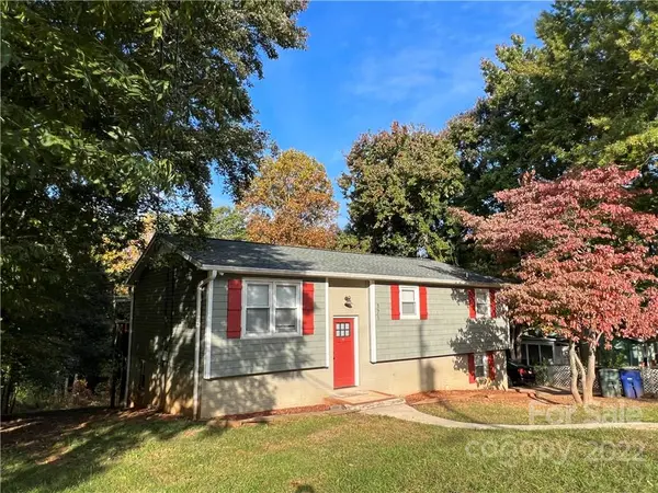 171 8th AVE SW, Conover, NC 28613