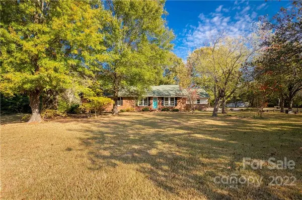 2643 Flat Creek RD, Lancaster, SC 29720