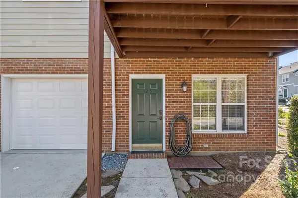 125 Sunridge DR, Mooresville, NC 28117