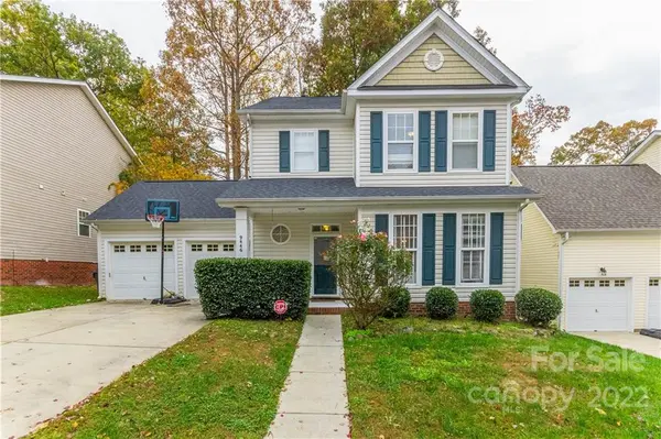 9446 Brighthaven LN, Charlotte, NC 28214