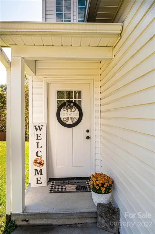 126 Crump ST, Connelly Springs, NC 28612