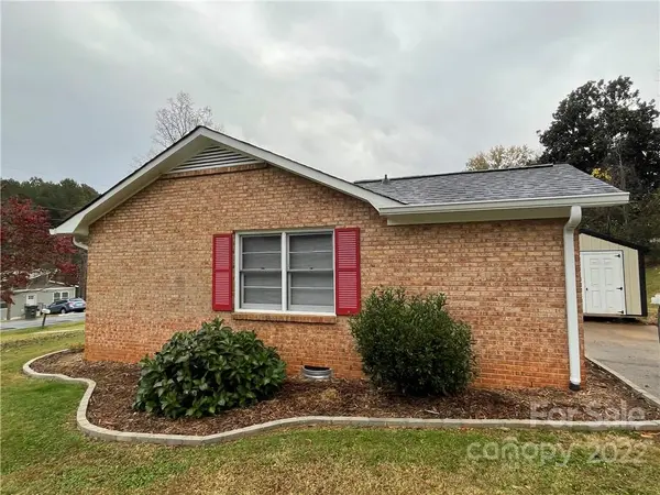 1311 8th AVE NW, Conover, NC 28613