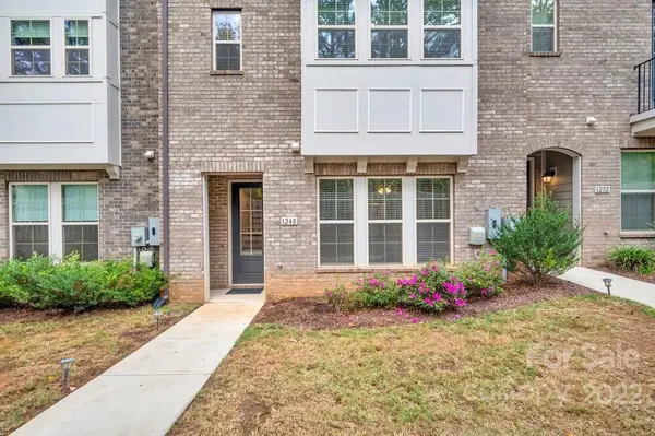 1248 Madison Towns LN, Charlotte, NC 28209