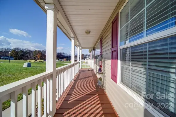 318 Laurel Ridge DR, Lincolnton, NC 28092