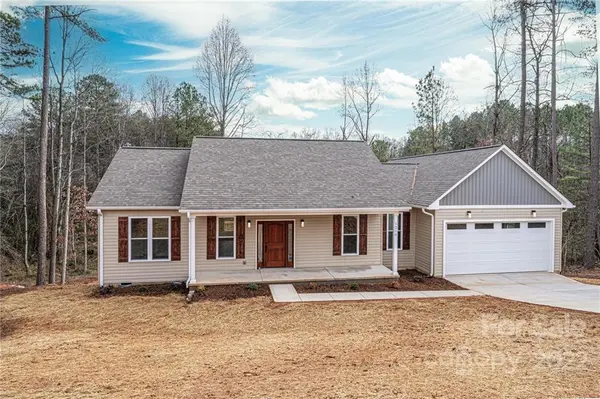 1210 Kensington CIR, Newton, NC 28658