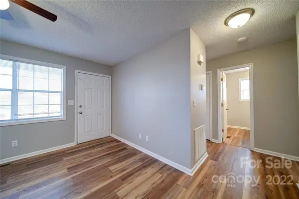 144 Fairview DR NW, Lenoir, NC 28645