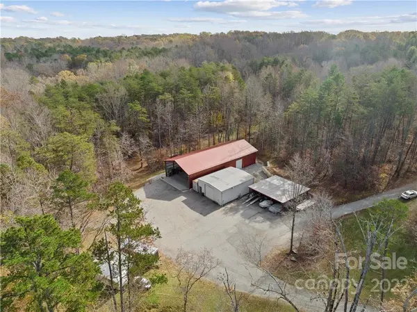 5325 Oakview DR, Belews Creek, NC 27009