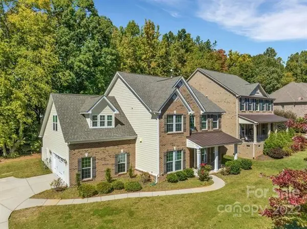 16302 Autumn Cove LN, Huntersville, NC 28078