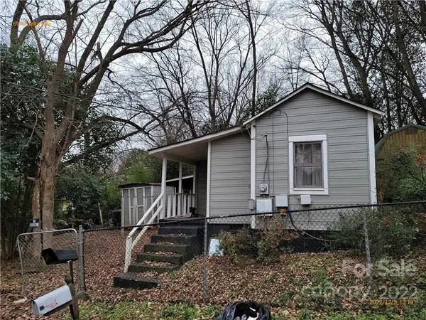 2033 Vinton ST, Charlotte, NC 28216