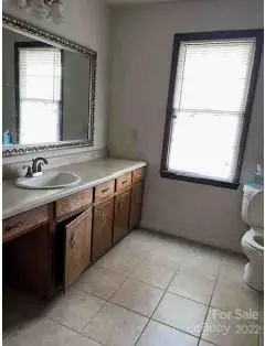 7368 Greedy HWY, Hickory, NC 28602