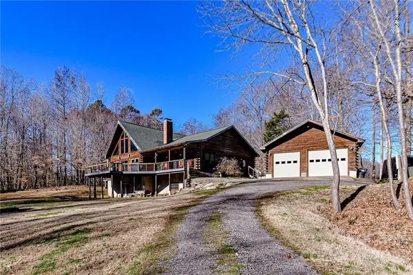137 Starlight RD, Statesville, NC 28677
