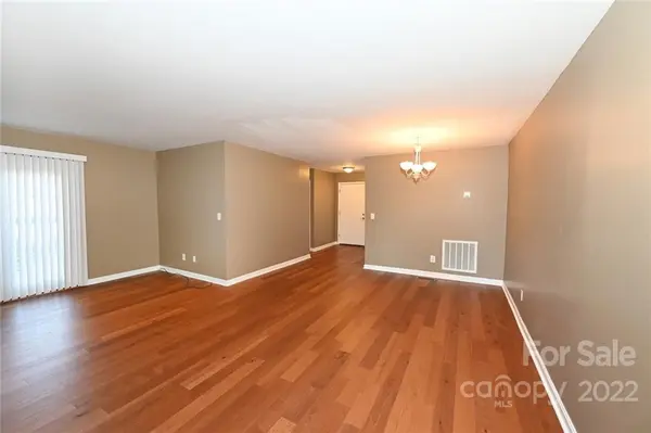 4340 North Center ST NW ##608, Hickory, NC 28601