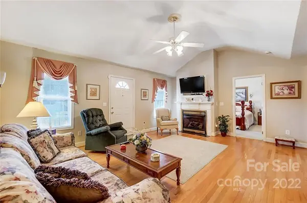 1515 Willow DR, Salisbury, NC 28144