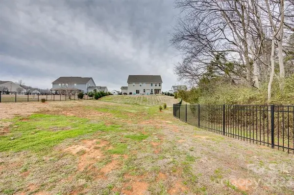 713 Brookmeade DR, Waxhaw, NC 28173