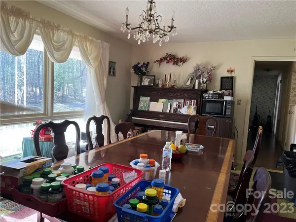 45 Bowman Hills RD, Taylorsville, NC 28681