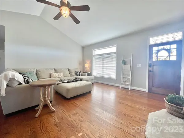 111 Lake Vista Place CT, Taylorsville, NC 28681