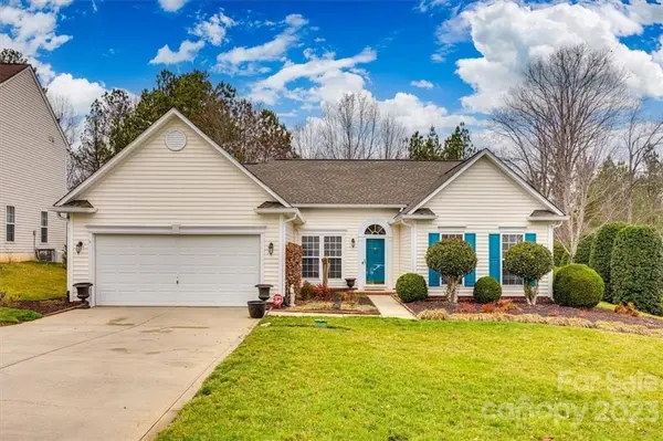 1525 Bayberry PL, Lake Wylie, SC 29710