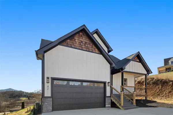 42 Lawson Ridge RD, Leicester, NC 28748