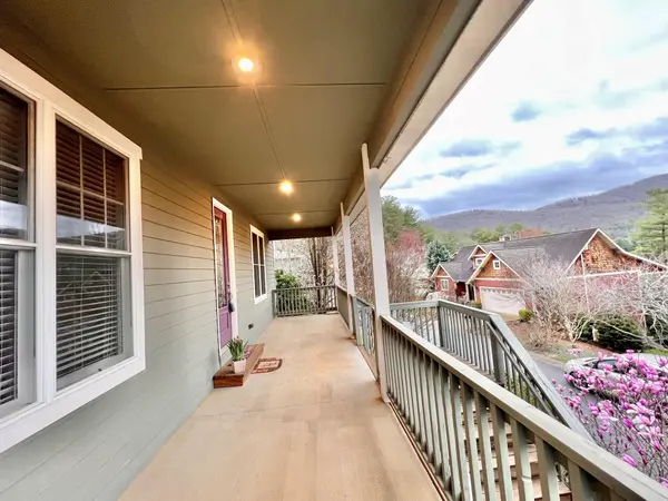 5 Oakhaven TER, Asheville, NC 28803