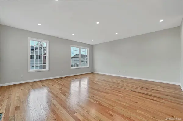 501 Iron Forge LN, New Windsor, NY 12553